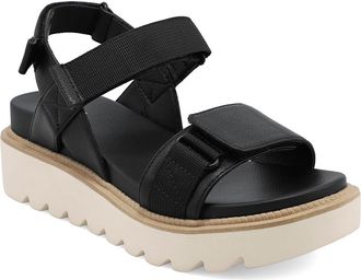 Mia Womens Jony Flat Sandal In Black