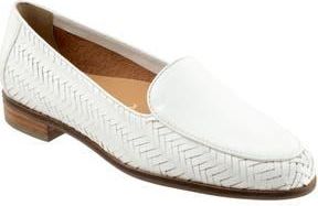 Trotters Lyric Loafer in White at Nordstrom Rack, Size 10