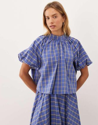 Sister Jane Sister Jane Lumina top coordinato in cotone con collo alto e maniche a sbuffo a quadri blu