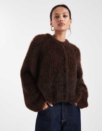 Miss Selfridge Cardigan soffice color cioccolato-Marrone
