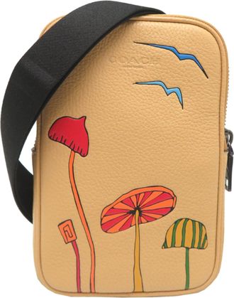 Coach Beige Leather Shoulder Bag Sling Bag (Pre-Owned)