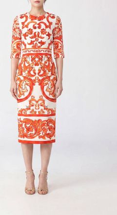 Dolce & Gabbana Abito midi a tubino in seta con stampa Maioliche e maniche corte