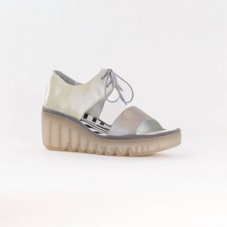 FLY London Womens Crossover Sandal In Silver/off White