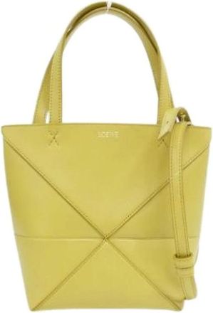 Loewe Pre-owned Bucket Bags, female, Yellow, Size: ONE SIZE Pre-owned Leather Shoulder Bag