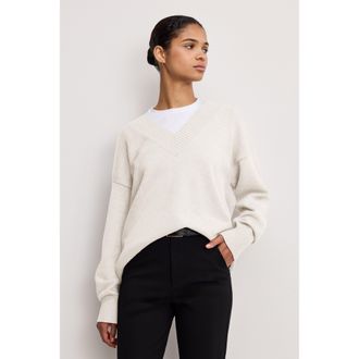 Good American Womens Deep V Knit Sweater | Vanilla, Size Medium | Good American by Khlo&Egrave; Kardashian