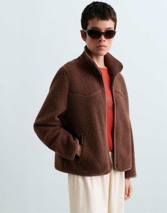 Oysho giacca in finta pelliccia con profili marrone