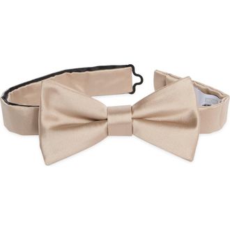 Nordstrom Rack Satin Solid Bow Tie in Taupe at Nordstrom Rack