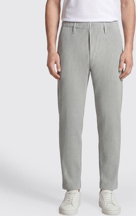 Homme Pliss&eacute; Issey Miyake Pantaloni pliss&egrave; in cr&ecirc;pe
