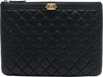 Chanel Pre-owned Clutches, female, Black, Size: ONE SIZE Pre-owned Quilted Pouch