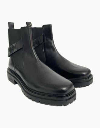 Osprey Womens Osprey London The Guildford Chelsea Leather Womens Black Boots - Size: 7
