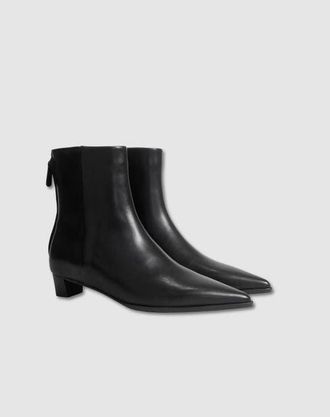 Mi-Mai Kith Low Heel Ankle Boots in Black at Nordstrom, Size 7