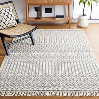 Safavieh Marbella Machine Made Area rug, Ivory / Black Bohemian Style Easy Care