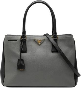 Prada Pre-owned Handbags, female, Gray, Size: ONE SIZE Pre-owned Vintage Leather Handbag