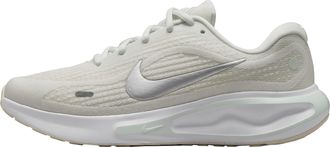 Nike (WMNS) Nike Journey Run Summit White Metallic Silver FJ7765-122