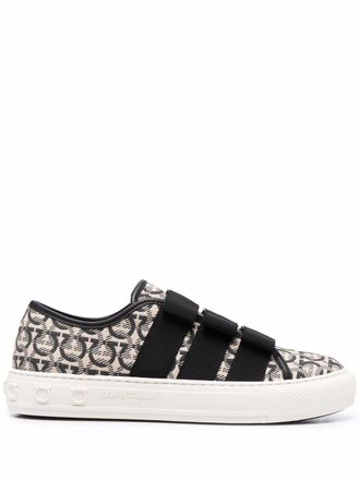 Ferragamo Gancini and Vara bow low-top sneakers - women - Cotton - 5.5 - Neutrals