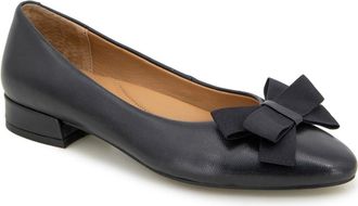 Gentle Souls Abigail Bow Pump in Black Leather at Nordstrom, Size 5.5