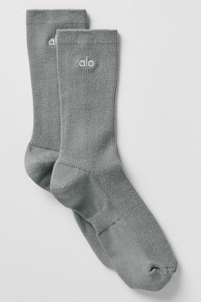 Alo | Half-Crew Understated Socks in Lunar Grey, Size: Medium