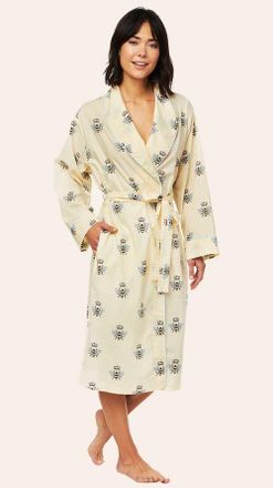 The Cats Pajamas Flannel Shawl Collar Robe in Queen Bee Honey at Nordstrom, Size Medium