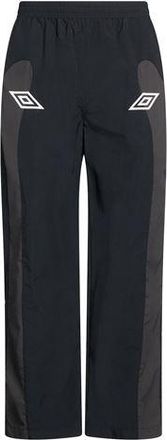 Umbro BOTTOMWEAR - Pantaloni su YOOX.COM
