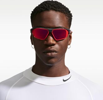 Nike Mens Show X3 Flyfree Sunglasses in Grey | IM9736X-060