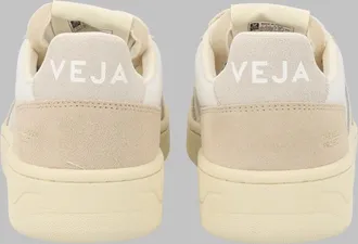 Veja V-82 Sneakers - White
