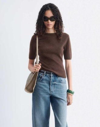 & Other Stories Top in maglia sottile di cashmere marrone scuro