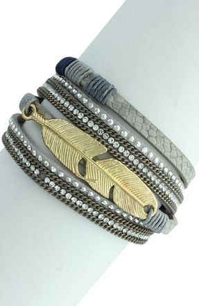 Olivia Welles Edisa Feather Detail Faux Leather Stack Bracelet in Metallic at Nordstrom Rack