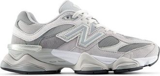 New Balance Unisex 9060 en Gris, Gamuza/Malla, Talla 41.5