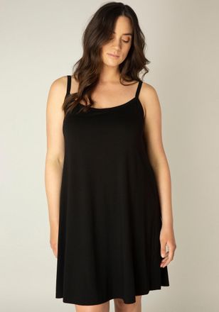 Base Level Curvy Tr&auml;gerkleid BASE LEVEL CURVY Alissa, Damen, Gr. 54 (56), N-Gr, schwarz, Jersey, Obermaterial: 94% Viskose, 6% Elasthan, unifarben, Basic, figurumspiel