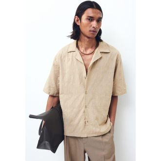 H&M Relaxed Fit Textured Resort Shirt in Dark Beige at Nordstrom, Size Xx-Large