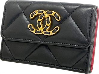 Chanel Black Leather Wallet (Tri-Fold) (Pre-Owned)