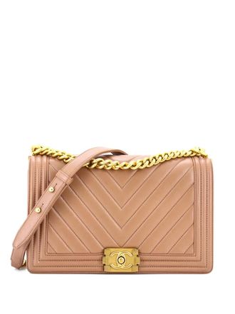 Chanel Boy Flap Bag Chevron Lambskin New Medium shoulder bag - Beige