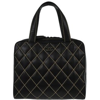 Chanel Surpique Zip Around Satchel Quilted Leather Black Leather Handbag (Pre-Owned)