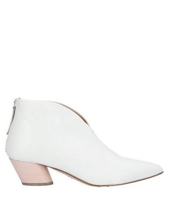 Halmanera Ankle boots