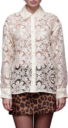 Avec Les Filles Relaxed Fit Button-Up Shirt in White at Nordstrom Rack, Size Small