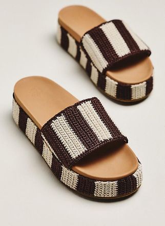 The Sak Olivia Platform Slides