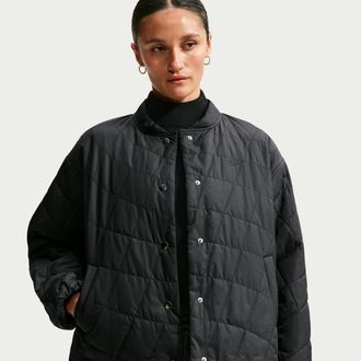 Nike Womens Nike Sportswear Therma-FIT Quilted Barn Jacket in Black | IO8900-010