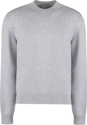 Bottega Veneta Kasjmier trui met leren details - Heren - Cashmere truien - Grijs - M - Kasjmier - Truien & Vesten