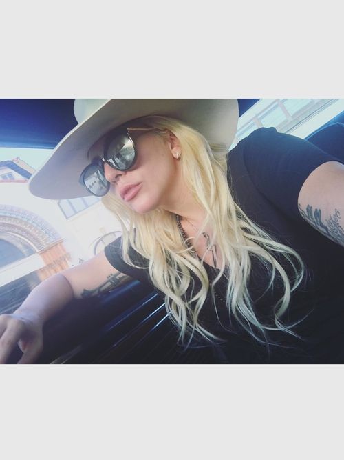 Lady Gaga Debuts New Album ‘Joanne’. Makes Country Western Cool. | Stylight