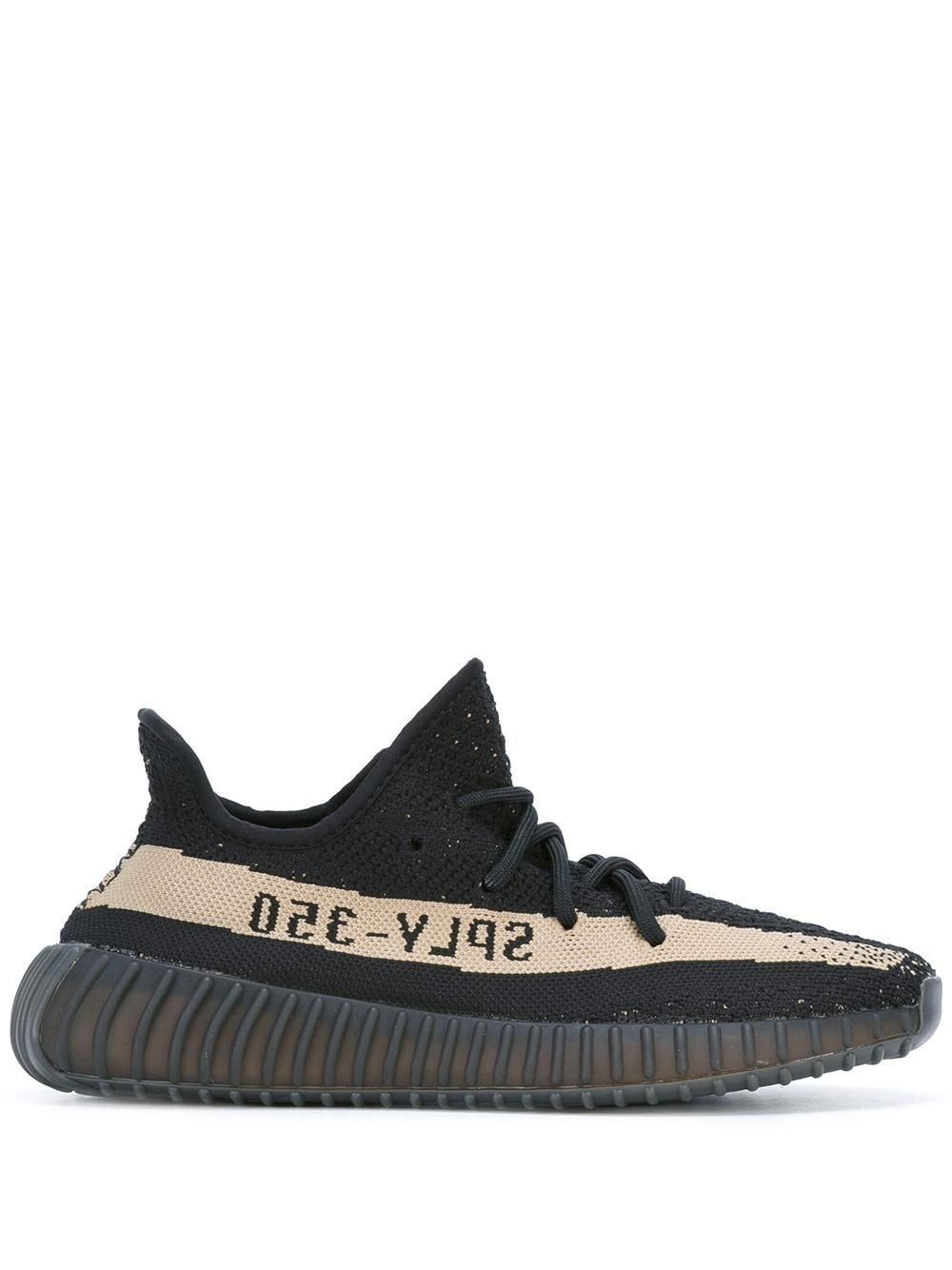 Baskets Yeezy by Kanye West en Noir jusqu a 20