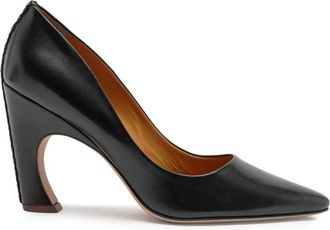 Chlo&eacute; Oli 80 pumps met spitse neus
