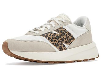 New Balance Classics 370 Snow Shoes Timber Wolf/Gum : US Mens 11 - Womens 12.5 D - Medium, Textile