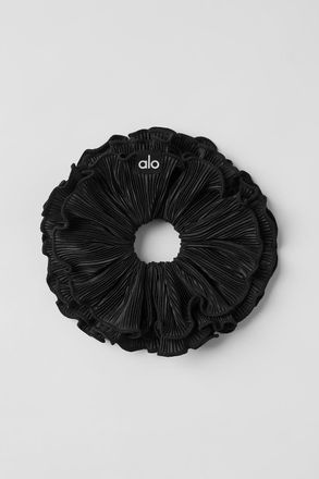 Alo | Micro Plisse Oversize Scrunchie in Black
