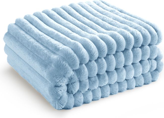 Bedsure Kuscheldecke für Zimmer Deko - Wolldecke & Fleecedecke, Sofadecke, Weiche Warme Grobe Korddecke für Couch, Wohn- & Kuscheldecken, Tagesdecke, Hellblau ab 24,99 €
