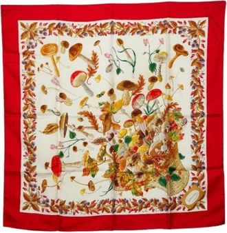 Gucci Pre-owned Scarves, female, Multicolor, Size: ONE SIZE Pre-owned Vintage Silk Scarf