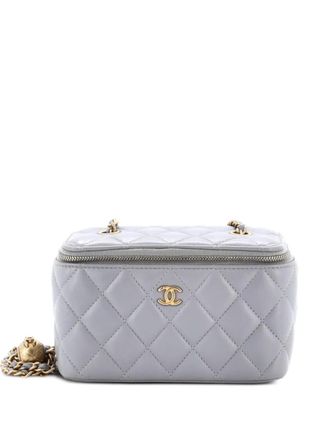 Chanel Pearl Crush Vanity Case with Chain Quilted Lambskin Small clutch bag - Grijs