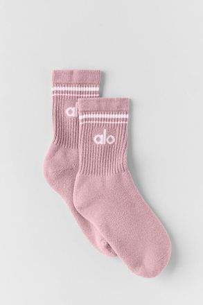 Alo | Half-Crew Throwback Socks in Vintage Pink/White, Size: Medium