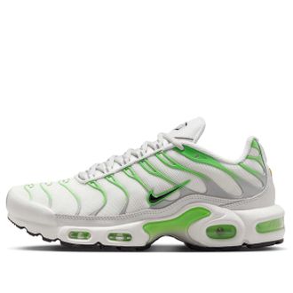Nike (WMNS) Nike Air Max Plus Green Strike DZ3671-001