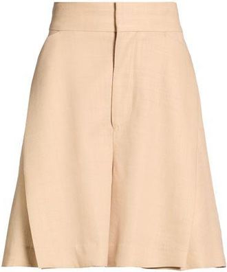Victoria Beckham BOTTOMWEAR - Shorts e bermuda su YOOX.COM