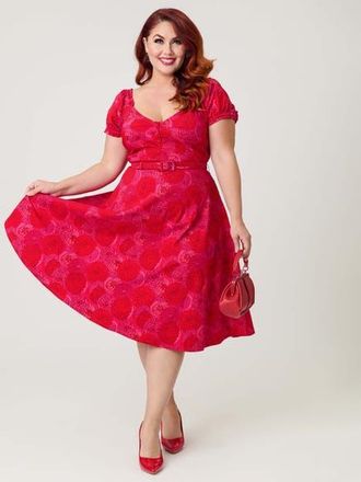 Unique Vintage Plus Size Ohara Swing Dress in Red & Pink Flower Print at Nordstrom, Size 3X